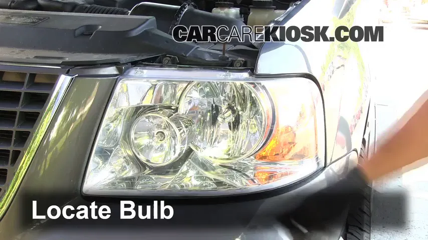 2004 Ford Expedition XLT 5.4L V8 Lights Daytime Running Light (replace bulb)